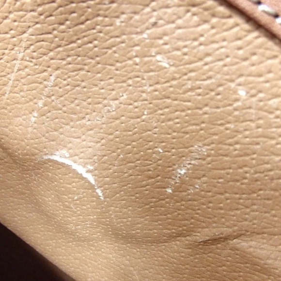 CELINE tote (SOOO GORGEOUS)HATE TO PART WITH IT ❤️ - Picture 7 of 8